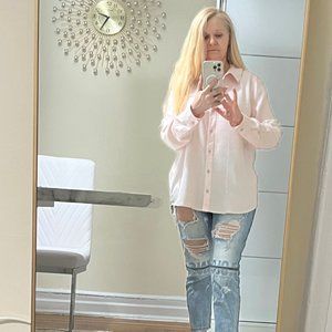 Shirt for women. Natural materials. Size M. DKNY.